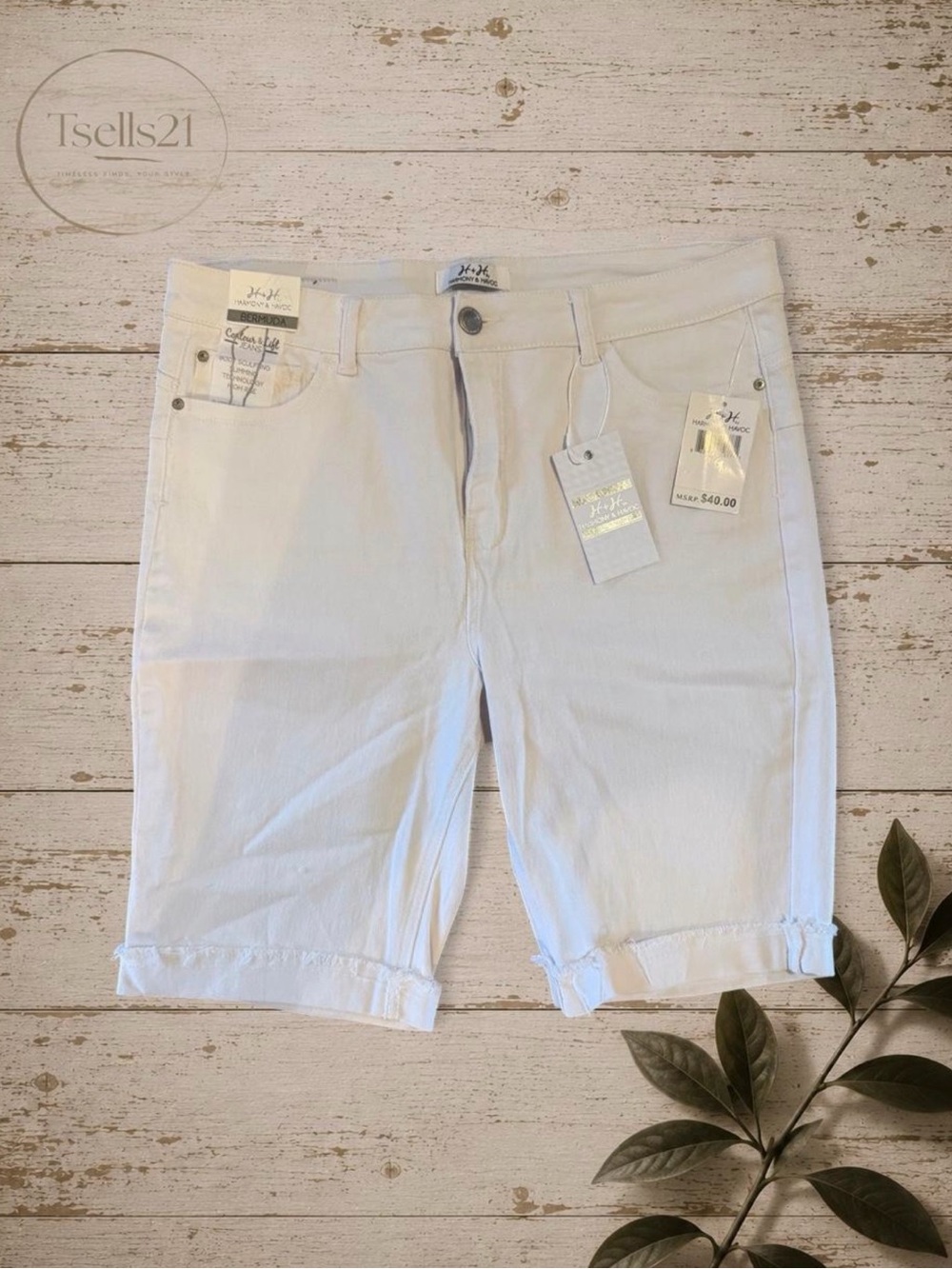 NWT (With Defect) Harmony & Havoc White Denim High Rise Bermuda Shorts - Size 16